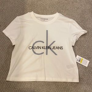 NWT calvin klein tshirt